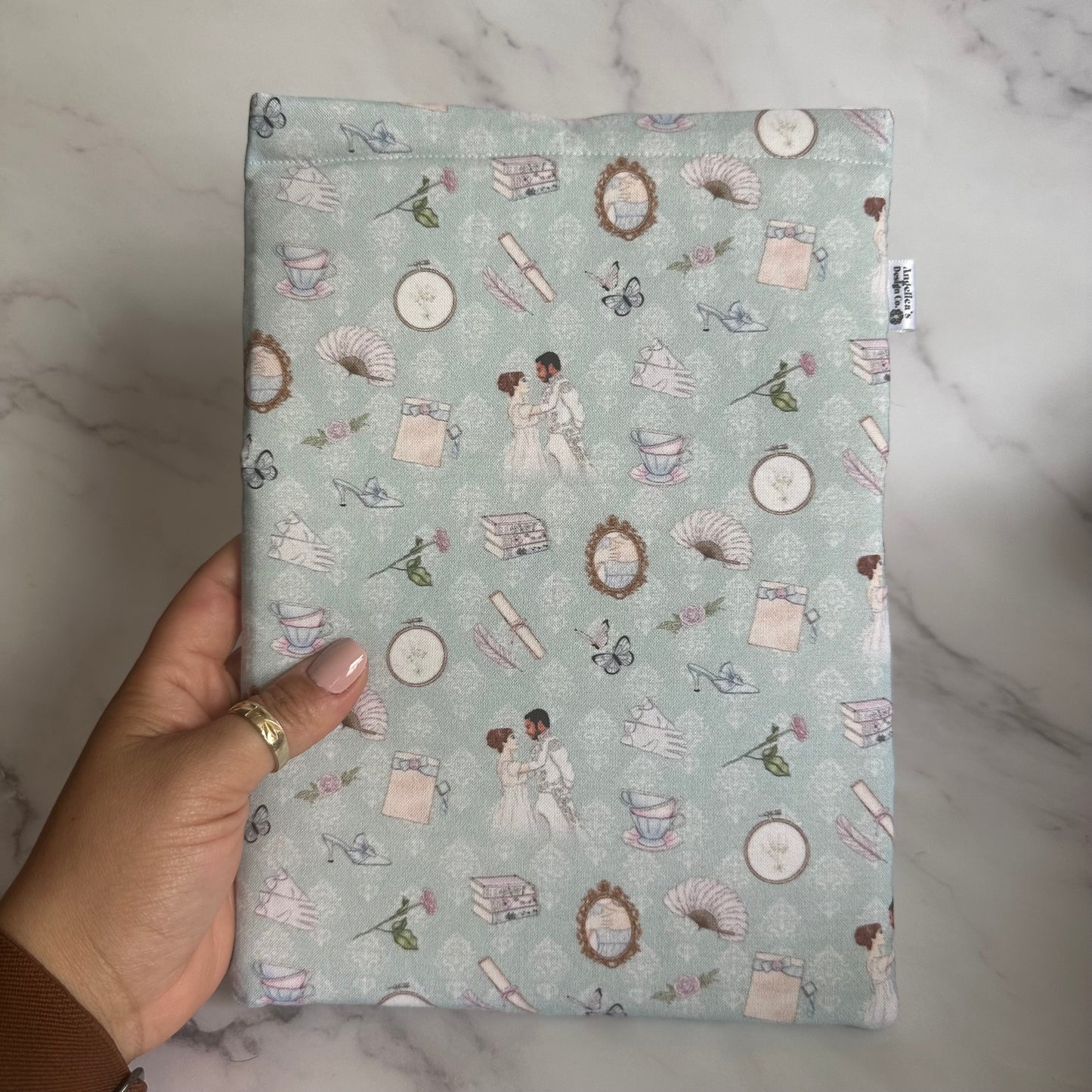 THE DIAMOND OF THE SEASON book sleeve