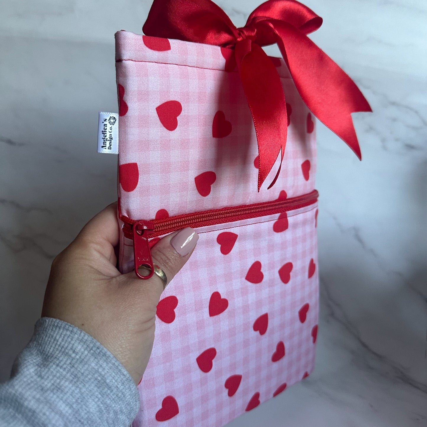 THE SWEETHEART book sleeve