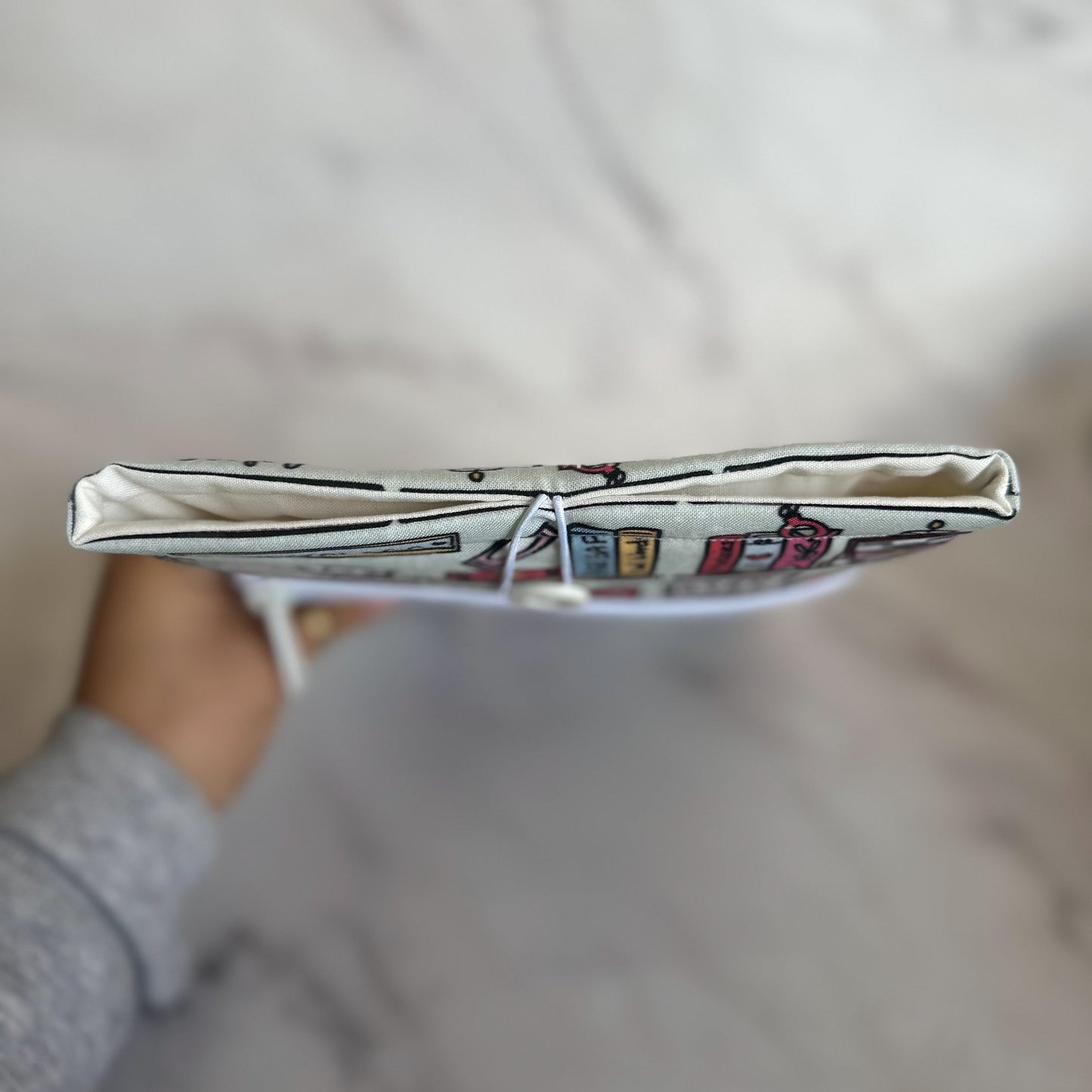 STFUATTDLAGG book sleeve