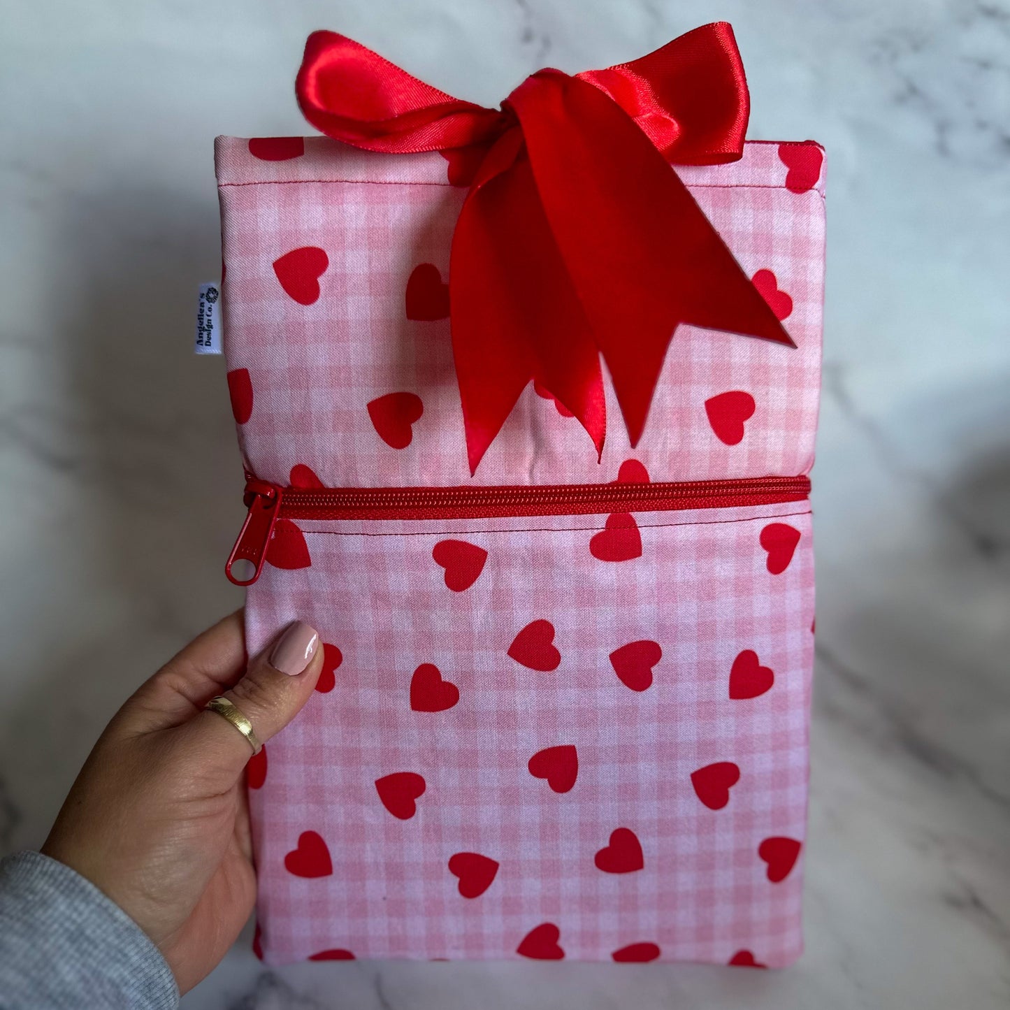 THE SWEETHEART book sleeve