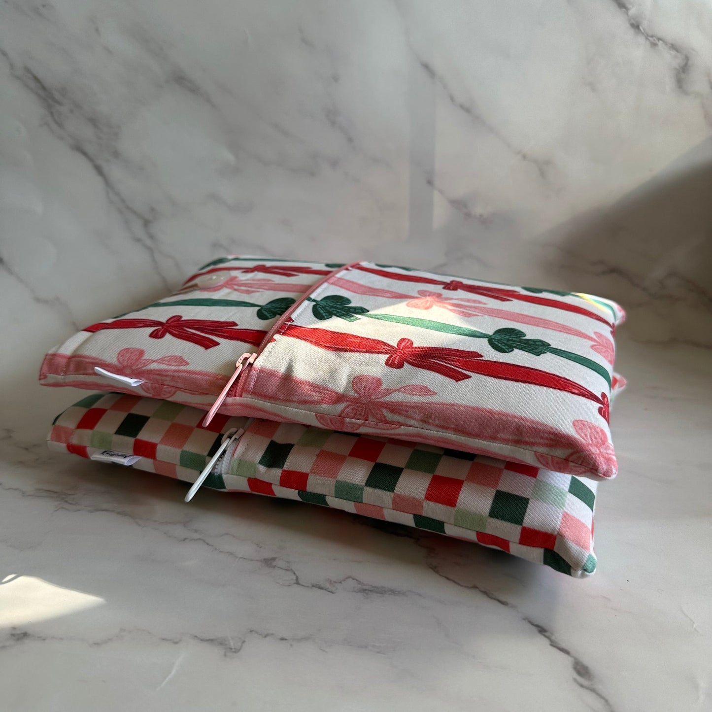 CHRISTMAS CHECKERED book sleeve