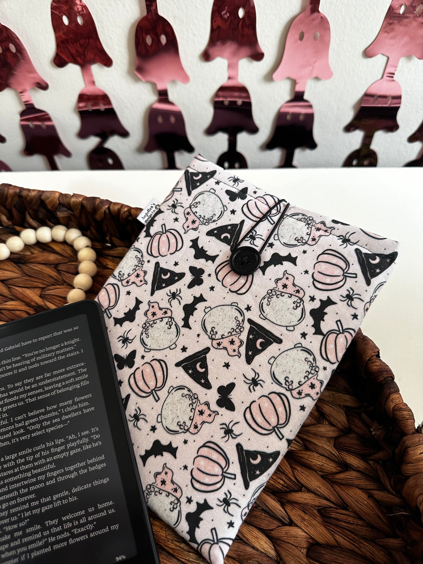CREEPY BUT CUTE booksleeve