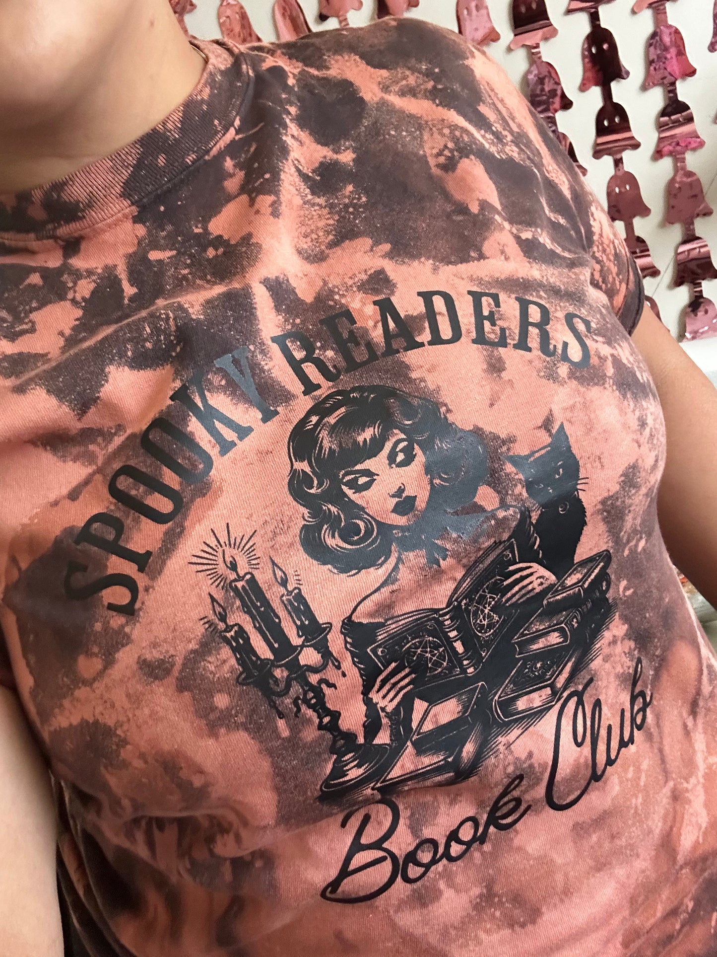 SPOOKY READERS BOOK CLUB tee